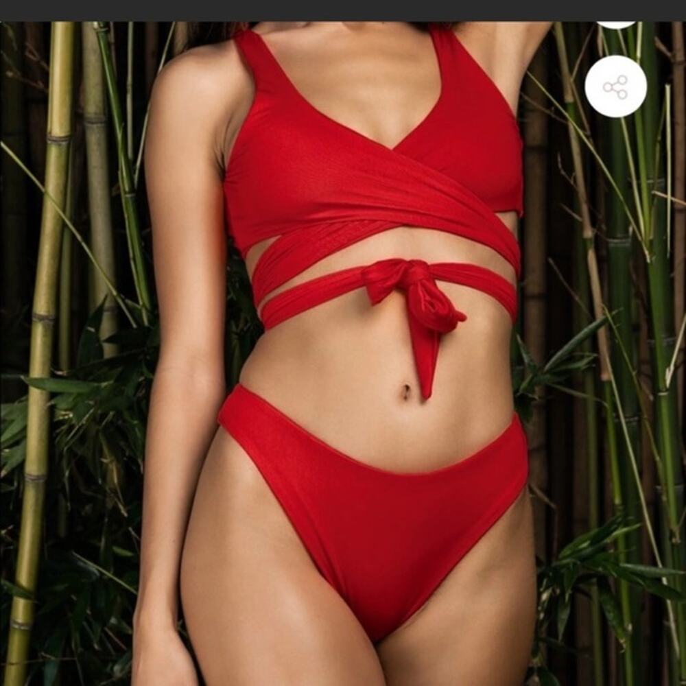 BuffBunny Collection Bikini Bottom Size Small NWT